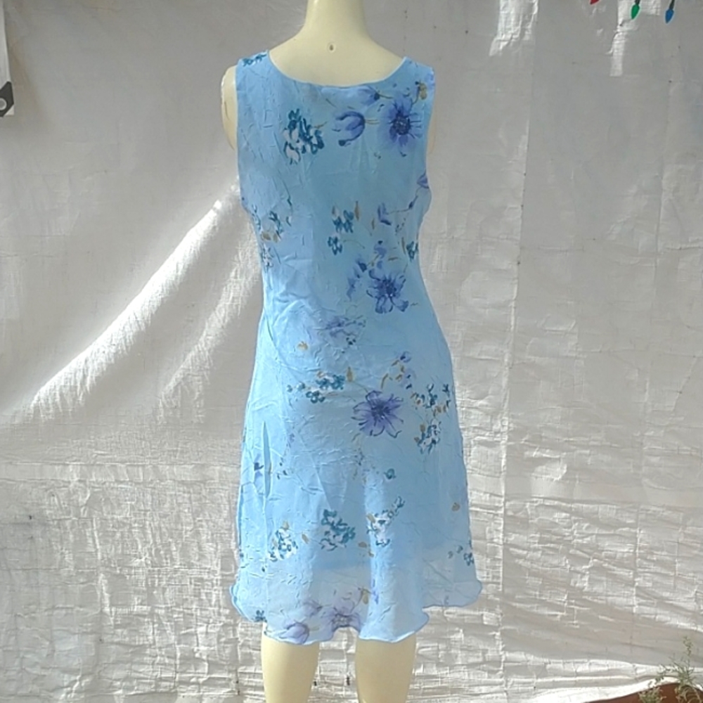 Dress - Picture 4 of 6